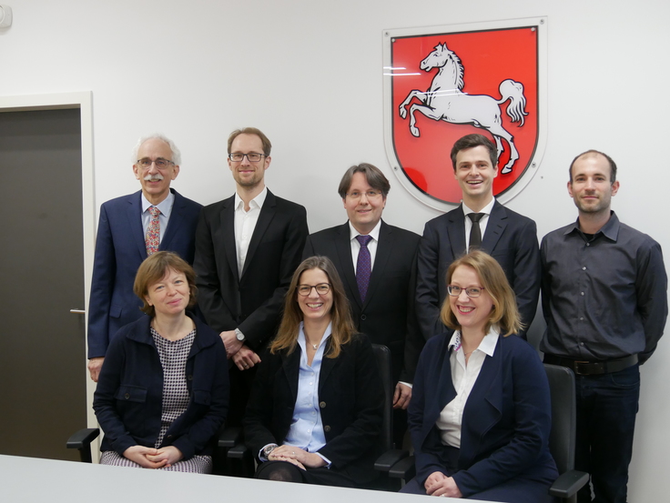 Foto der neuen Richterkollegen beim Niedersächsischen Finanzgericht